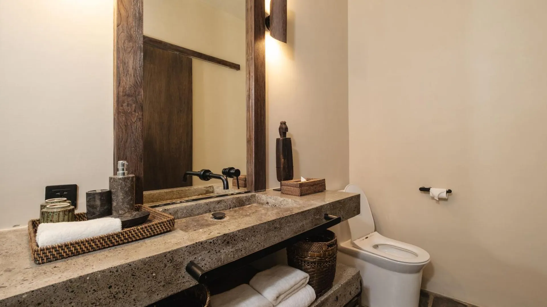 Villa Jax By Villa Finder Pecatu  Pecatu (Bali)